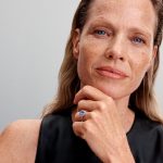 Pandora  - Feltűnő szikrázó kék glória gyűrű - 193550C01-52