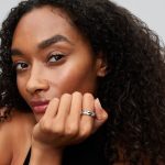 Pandora  - Hullámos széles karikagyűrű - 193886C00-52