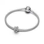 Pandora  - Pavé virág áttört charm