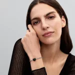 Pandora  - Metál hatású fekete szív charm - 793337C04