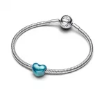 Pandora  - Metál hatású türkíz szív charm - 793337C06