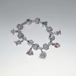 Pandora  - Szikrázó angyal függő charm - 793598C01