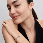 Pandora  - Disney Jégvarázs Olaf charm - 793978C01