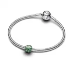 Pandora  - Zöld lóhere mini charm